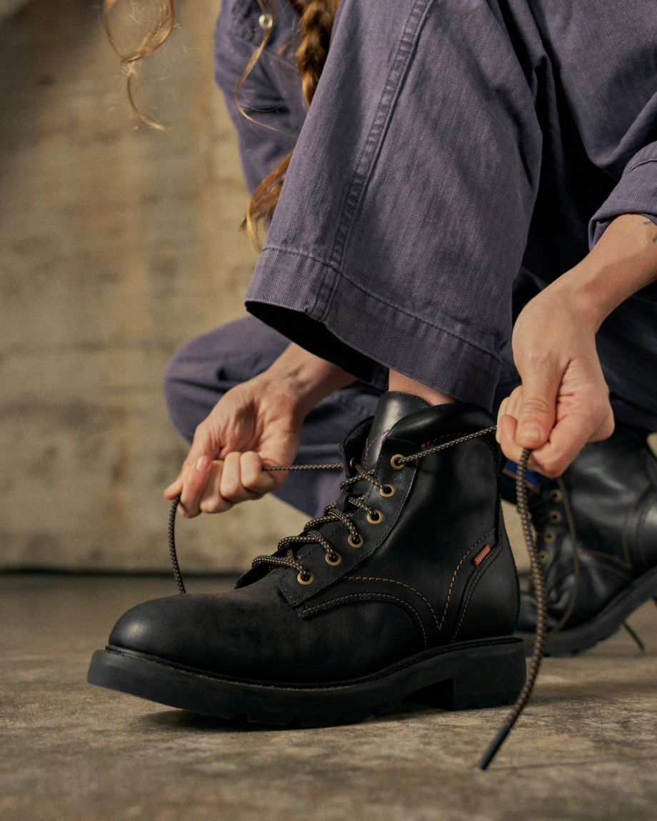Women's LongHaul Waterproof Lace Up Composite Toe Work Boot - Image 13